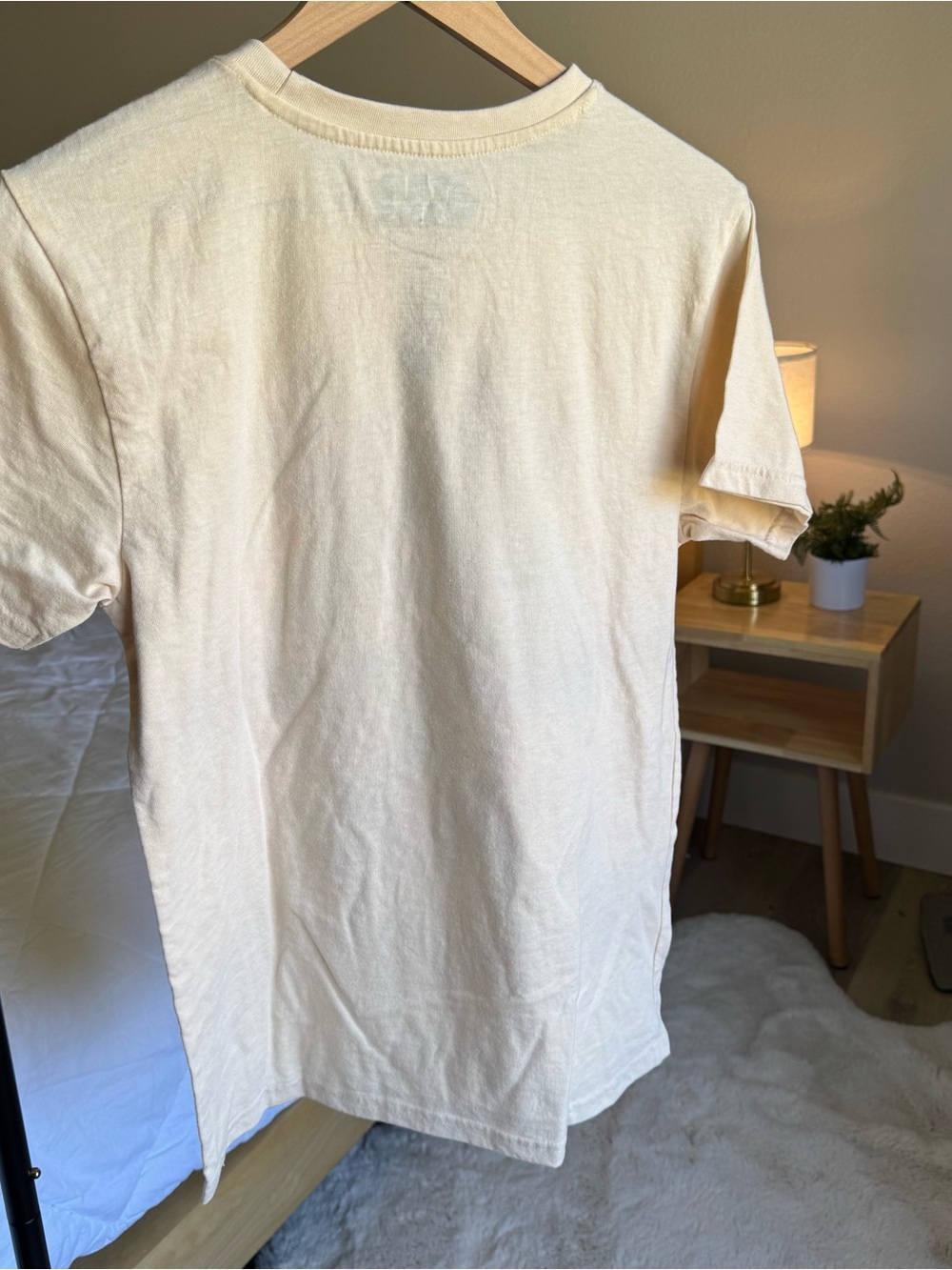 Star Wars Cream Tee with Rainbow Vintage Character Print - Picture 4 of 4
